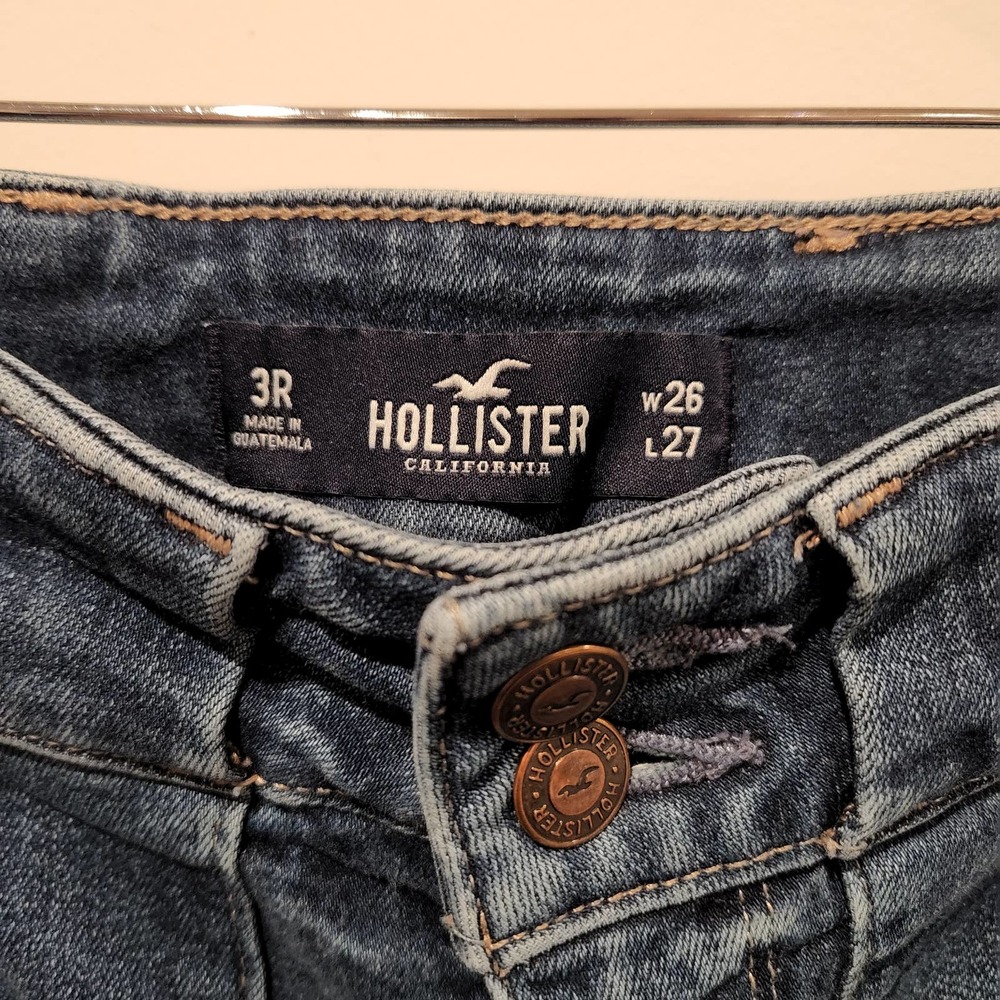 Hollister Womens Ultra High Rise Cuffed Mom Jeans Vintage Stretch Size 26 - Picture 3 of 10